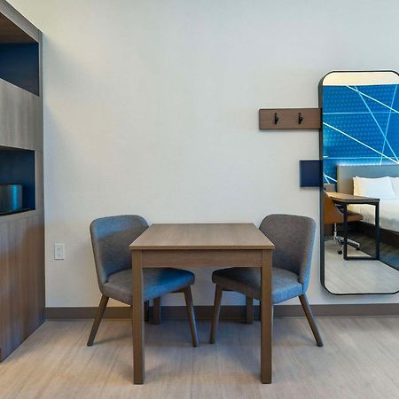 Comfort Suites Κελόουνα  Εξωτερικό φωτογραφία