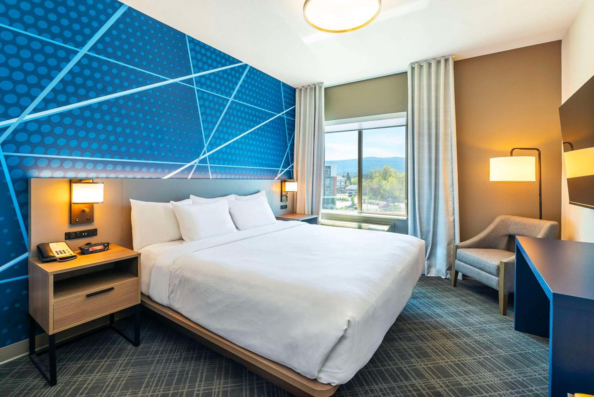Comfort Suites Κελόουνα  Εξωτερικό φωτογραφία