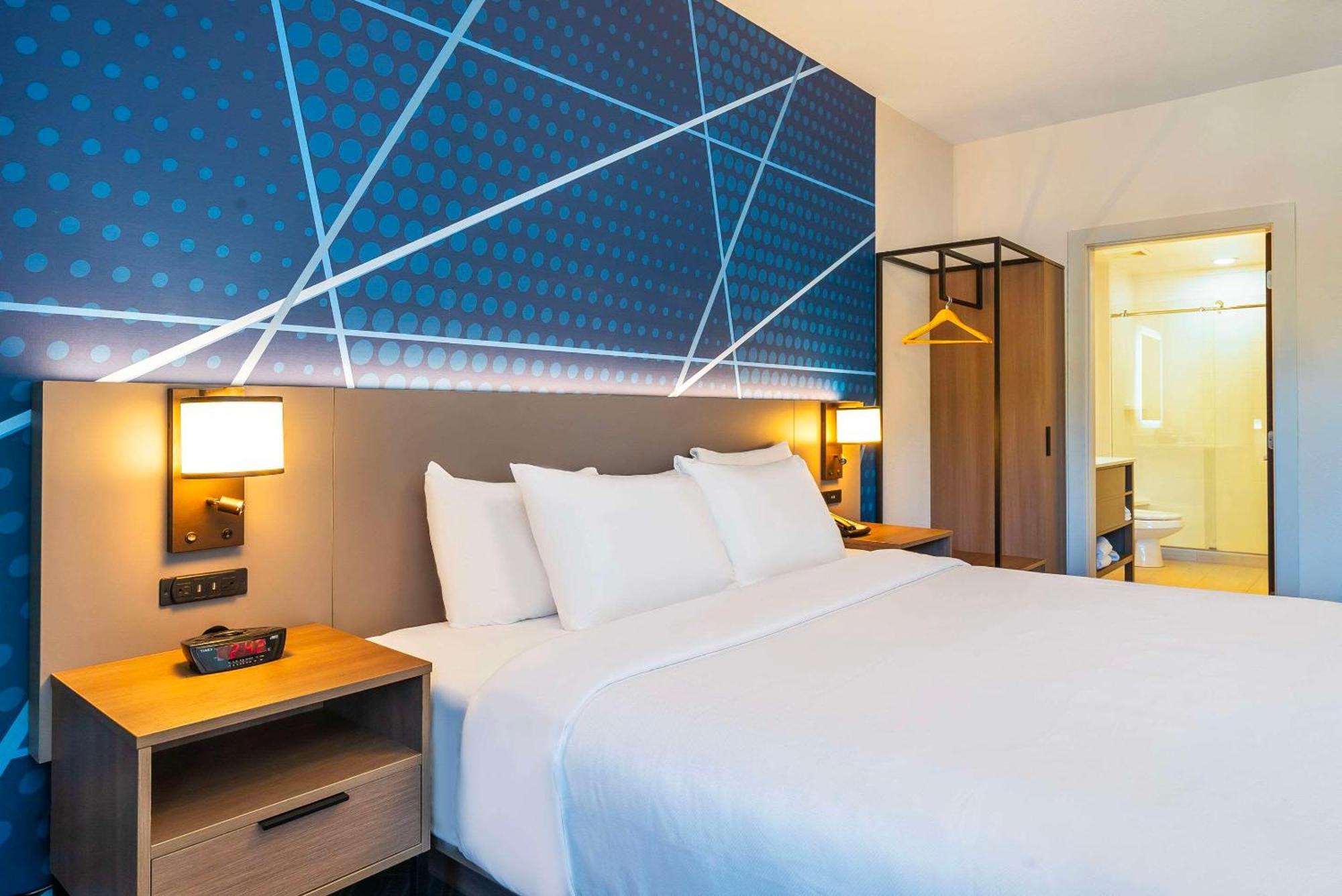 Comfort Suites Κελόουνα  Εξωτερικό φωτογραφία