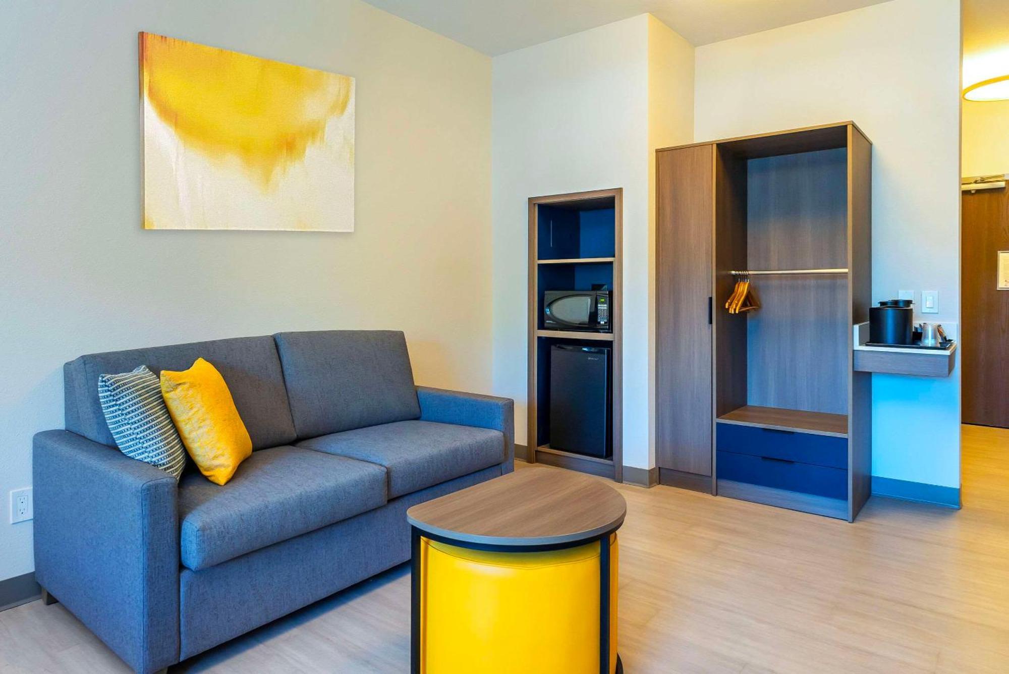 Comfort Suites Κελόουνα  Εξωτερικό φωτογραφία