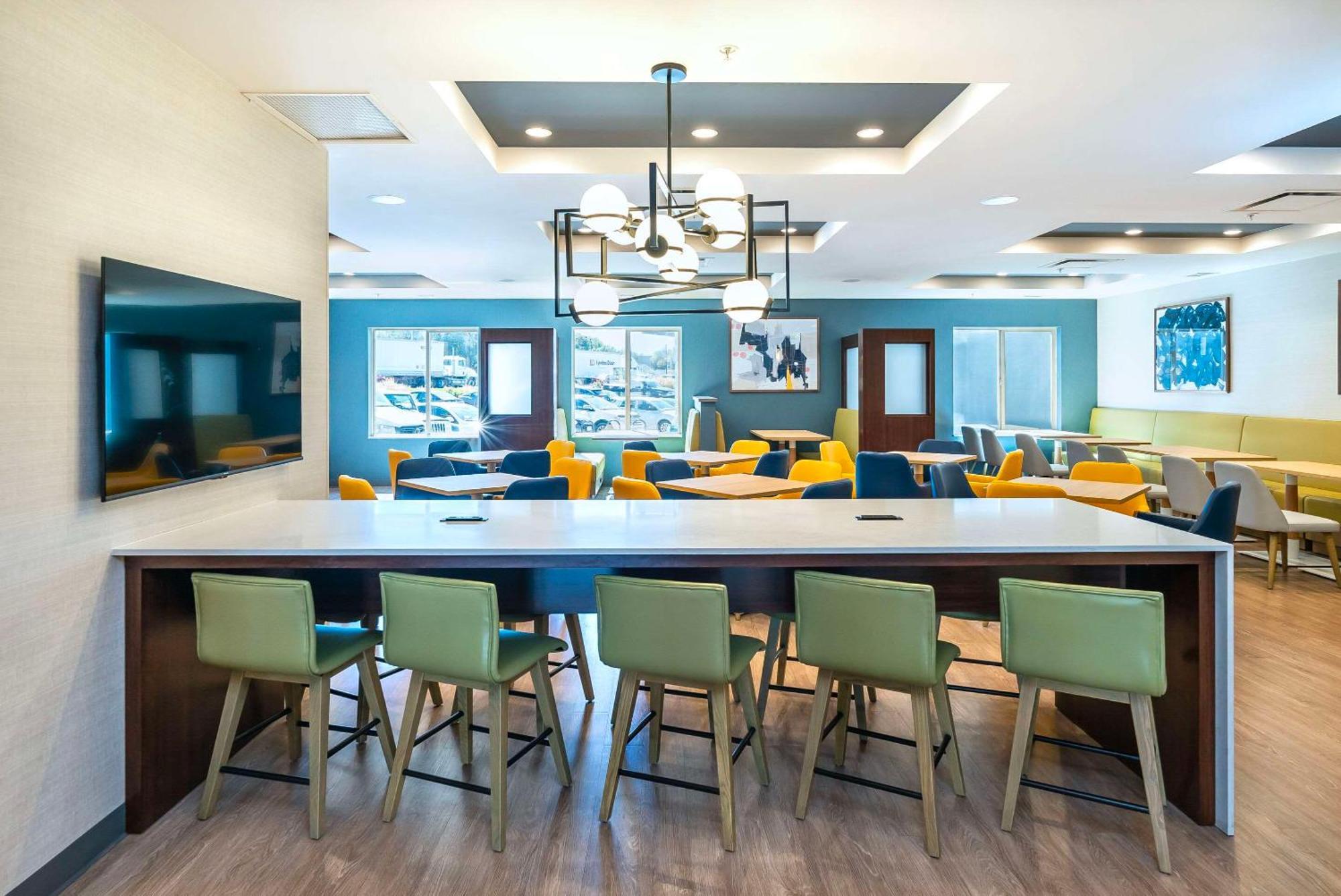 Comfort Suites Κελόουνα  Εξωτερικό φωτογραφία