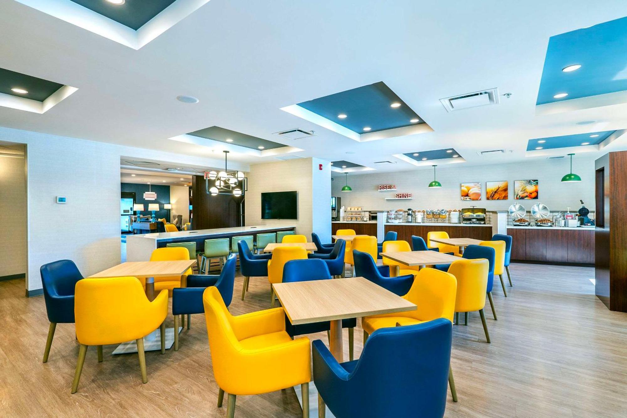 Comfort Suites Κελόουνα  Εξωτερικό φωτογραφία